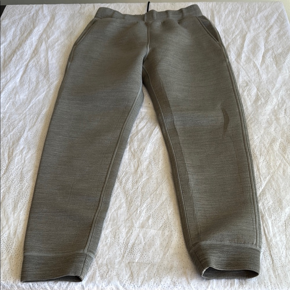 Uniqlo sweatpants for women  size M